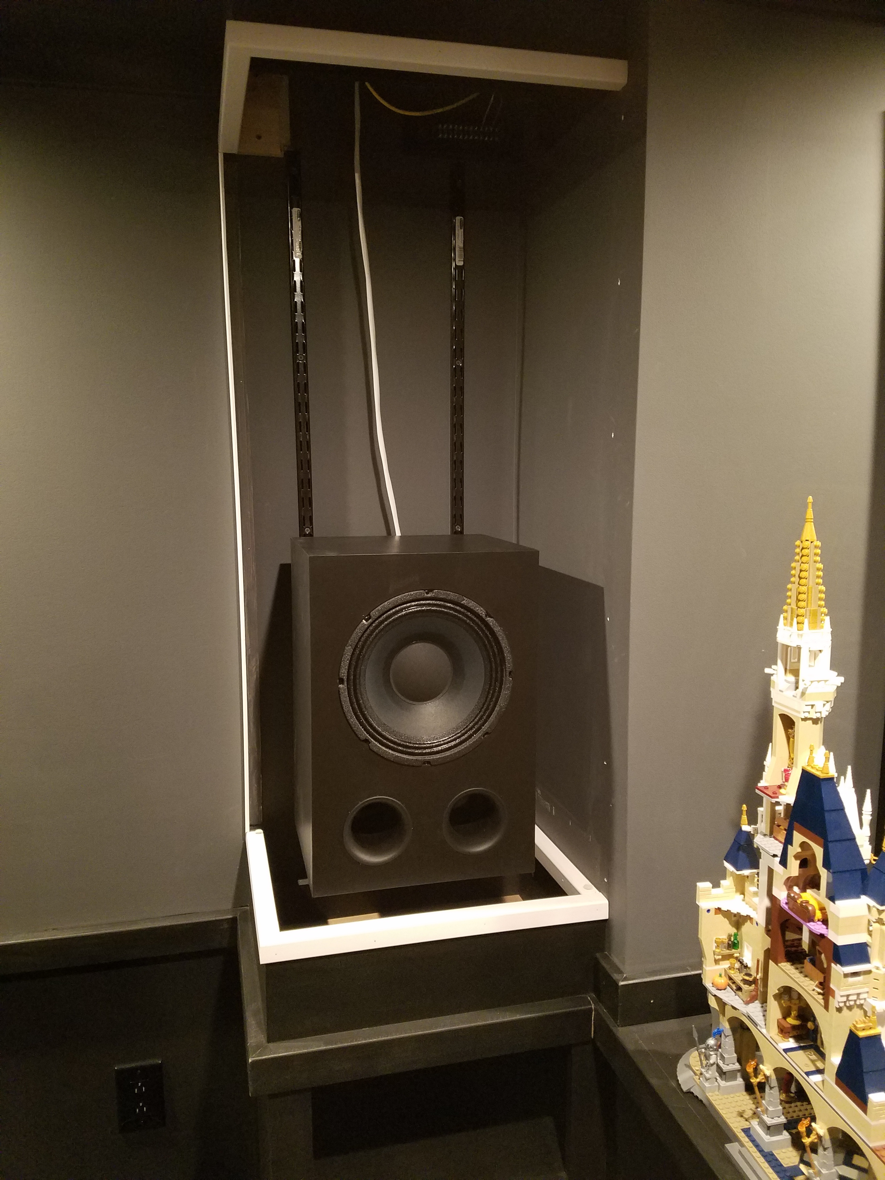 Speaker Mount